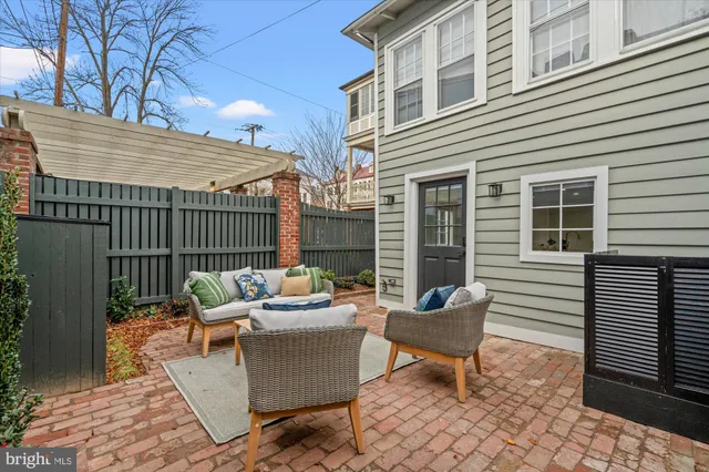 $2,595,900 | 524 Queen Street, Alexandria, VA 22314