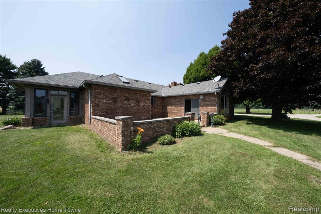7227 Avoca Road North Street, MI 48049 - Photo 6 of 44 Gallery Image 6