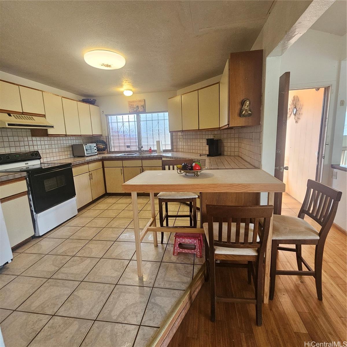 1926 Waimano Home Road Pearl City, HI 96782 - Photo 13 of 18