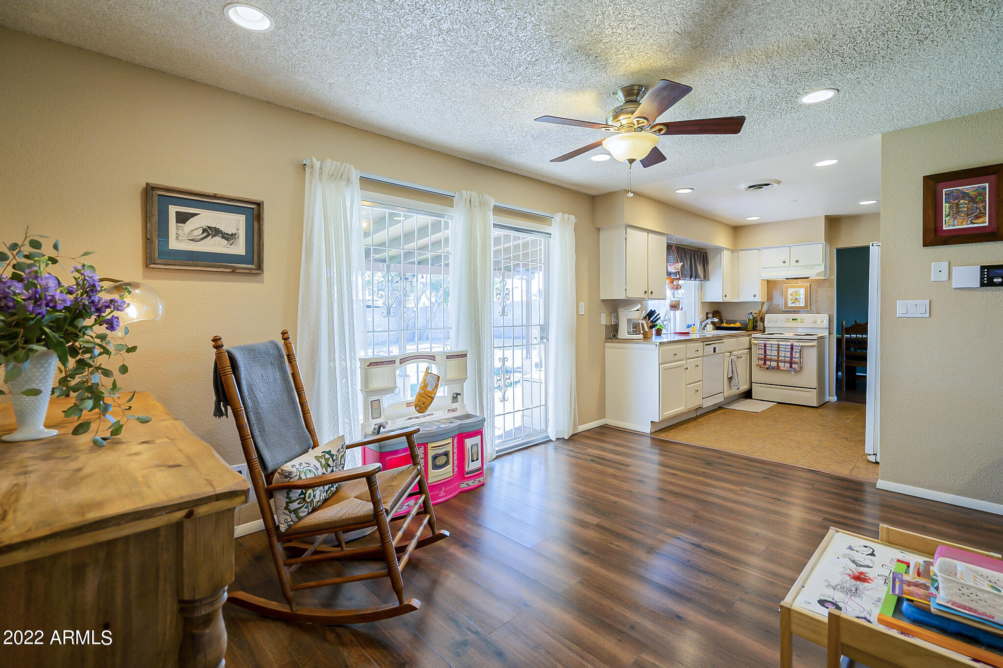 3831 West Redfield Road Phoenix, AZ 85053 - Photo 14 of 23