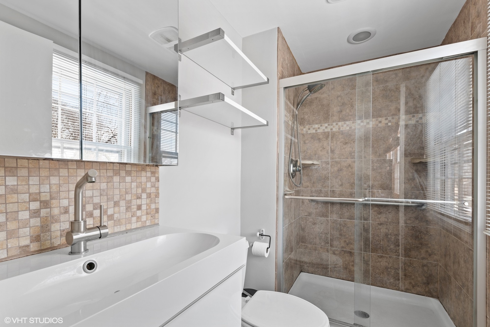 109 Stonegate Road Buffalo Grove, IL 60089 - Photo 13 of 20