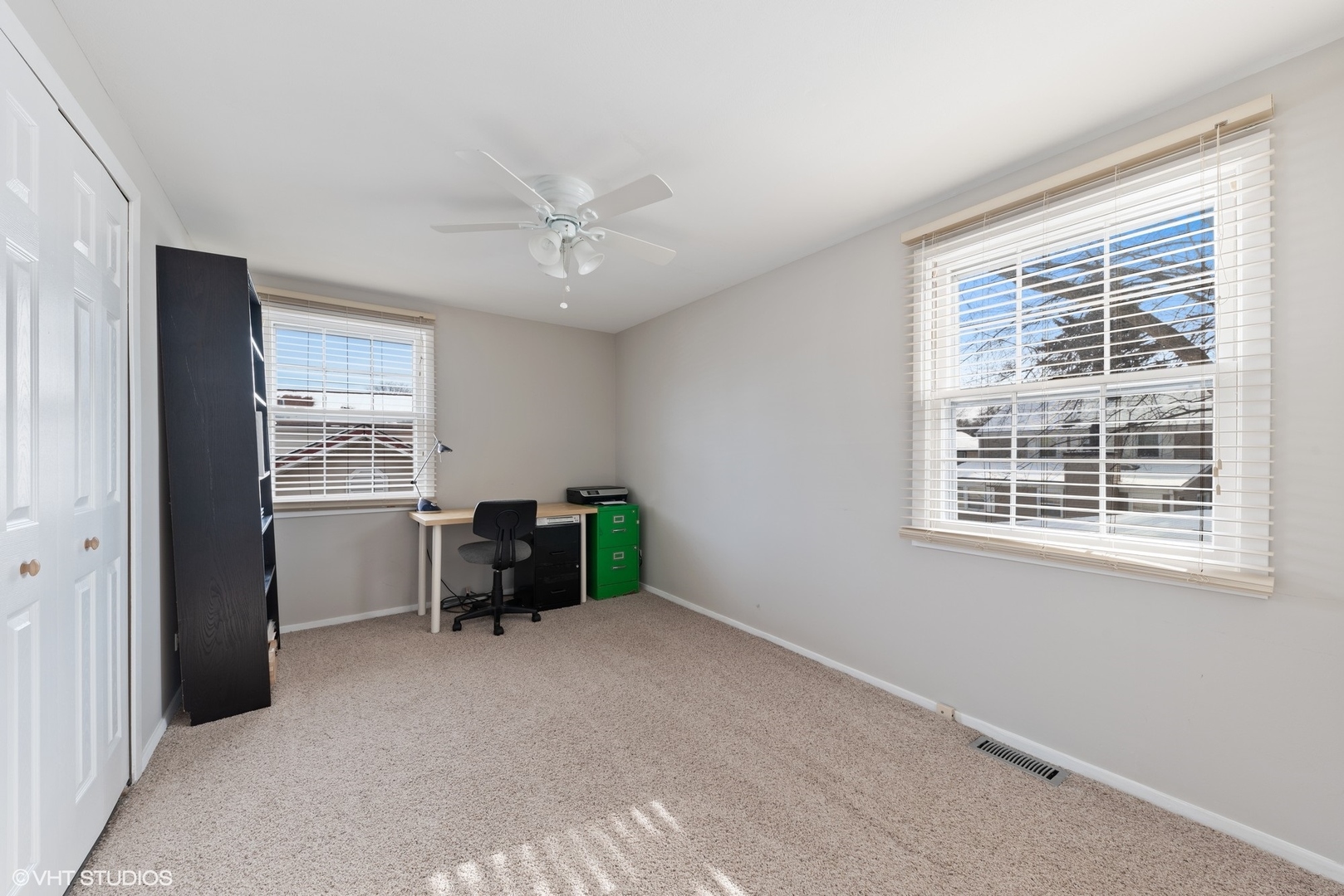 109 Stonegate Road Buffalo Grove, IL 60089 - Photo 16 of 20