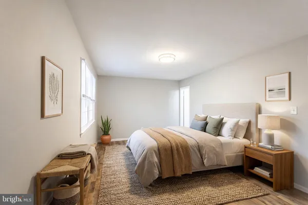 $2,800 | 4834 Nash Drive, Fairfax, VA 22032