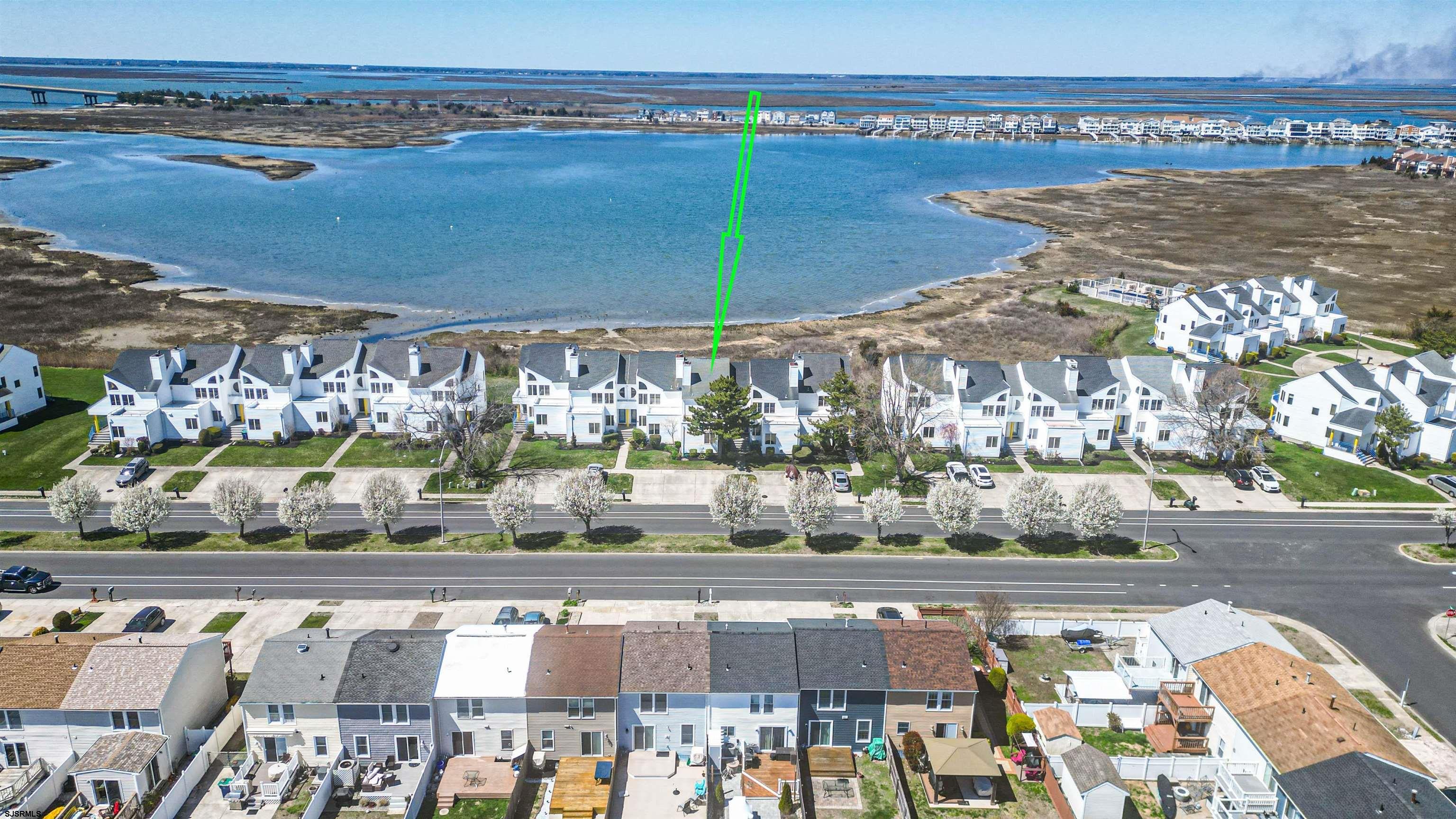 a view of a basket ball court