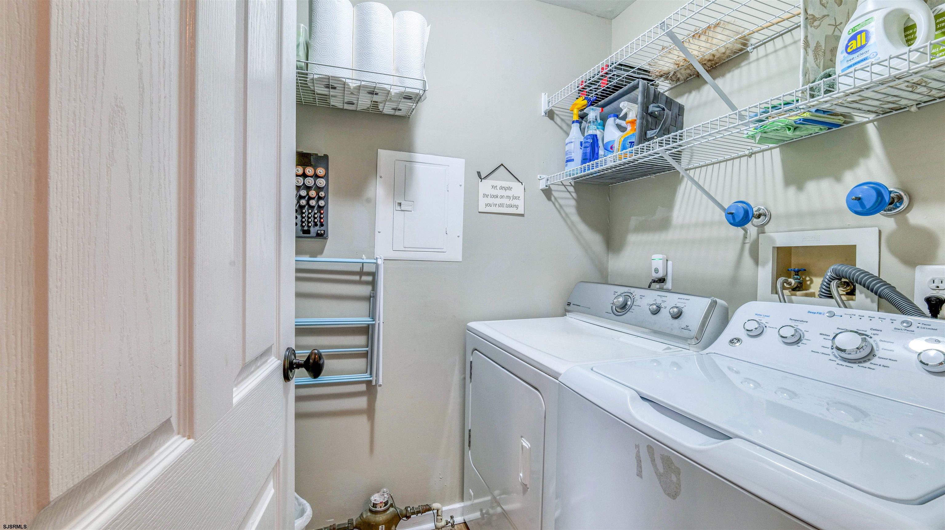 525 Lagoon Boulevard Brigantine, NJ 08203 - Photo 24 of 52 a bedroom with a bed and a window