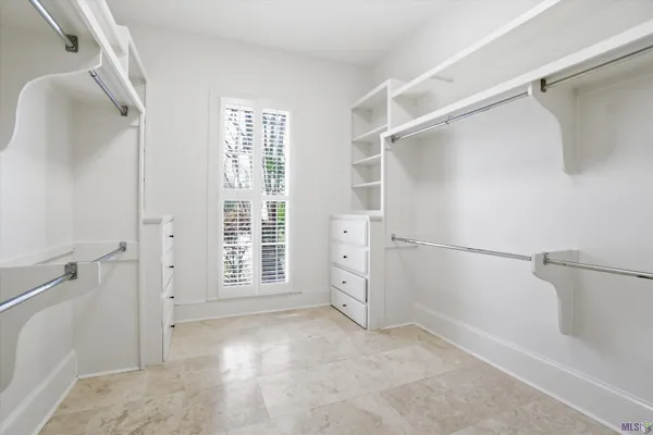 $6,000 | 926 Crown Alley, Baton Rouge, LA 70806