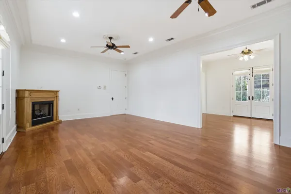 $6,000 | 926 Crown Alley, Baton Rouge, LA 70806