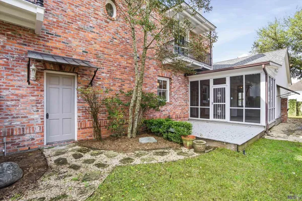 $6,000 | 926 Crown Alley, Baton Rouge, LA 70806