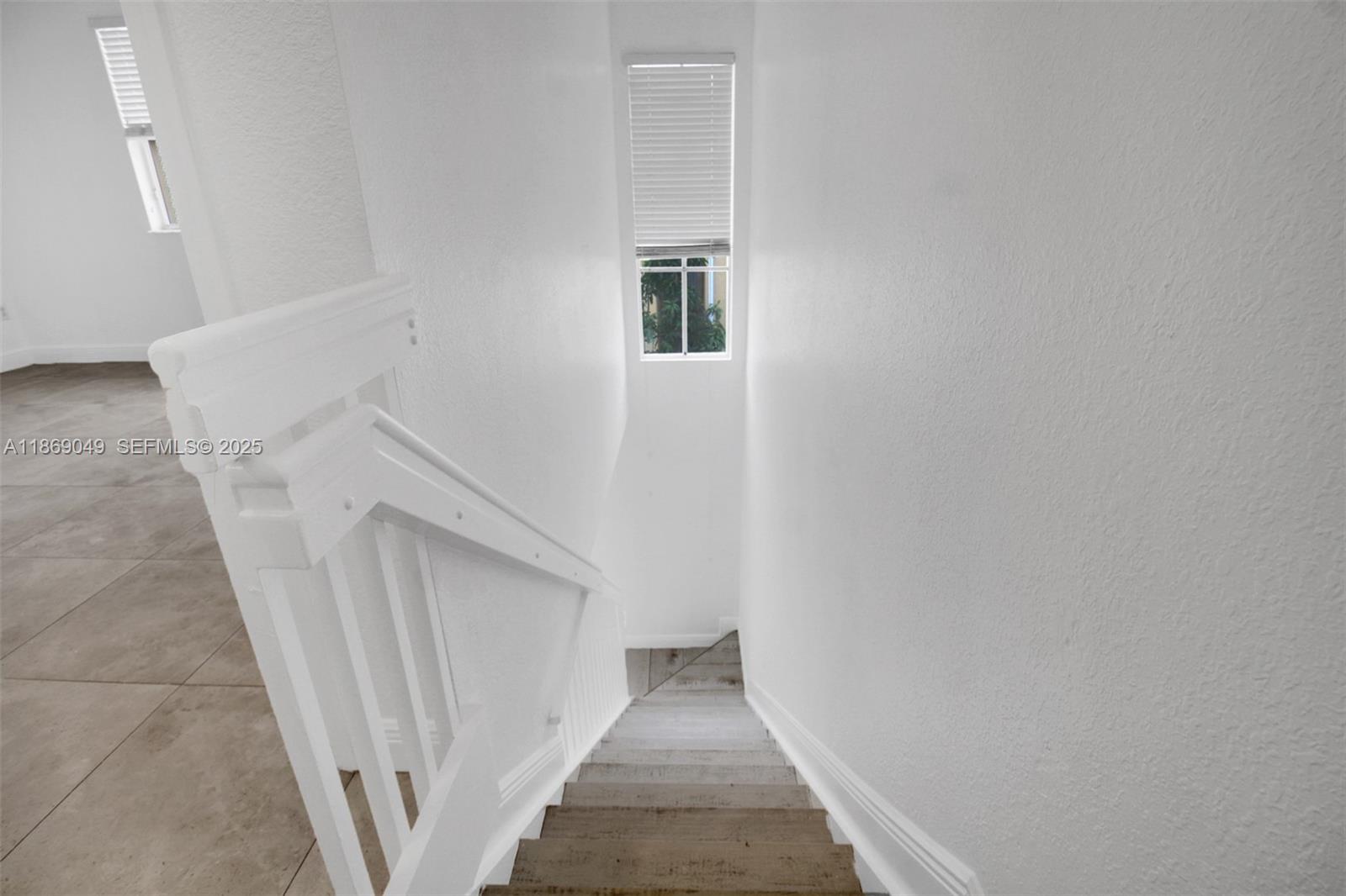 11724 Southwest 137th Path Miami, FL 33186 - Photo 15 of 33 a view of a hallway with entryway
