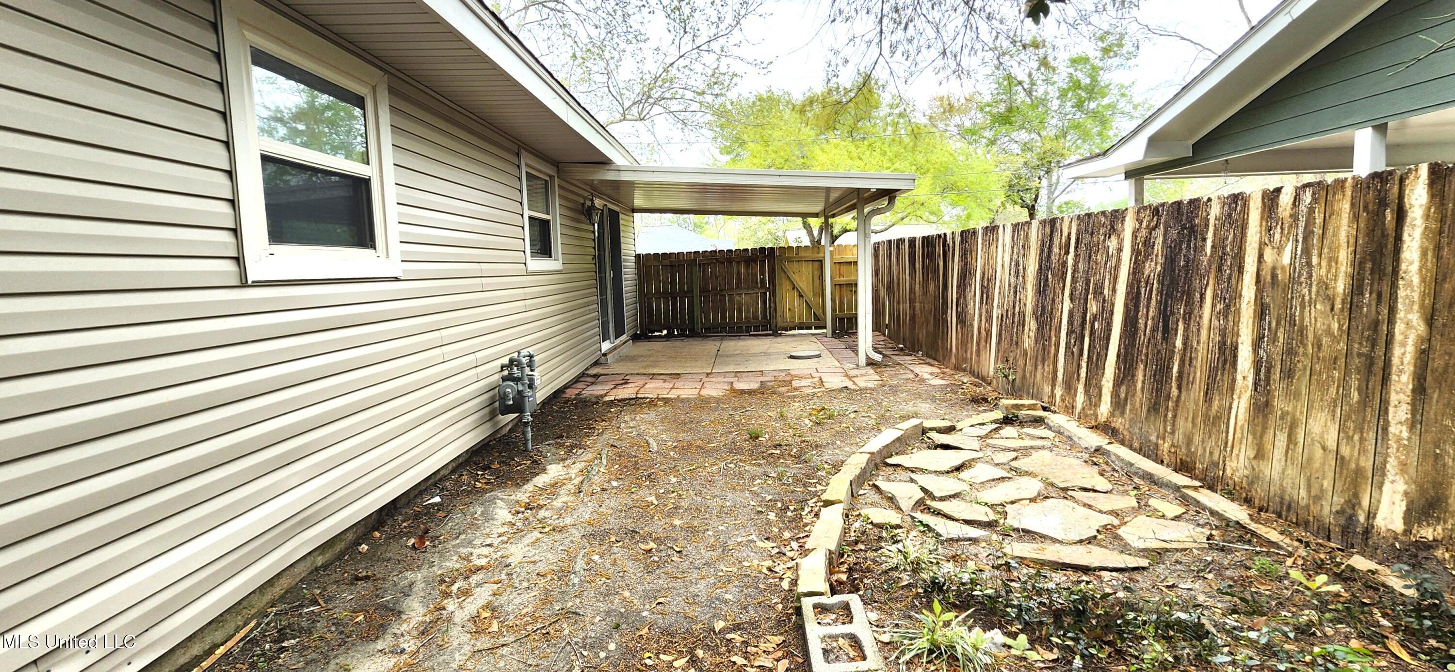 2506 Englewood Road Ocean Springs, MS 39564 - Photo 16 of 19 20250328_125114