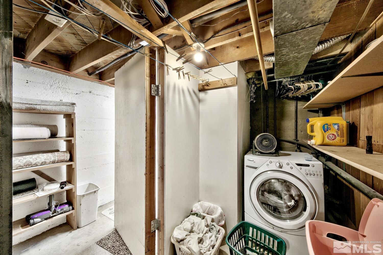 561 Moran Street Reno, NV 89502 - Photo 12 of 40 a utility room with dryer and washer