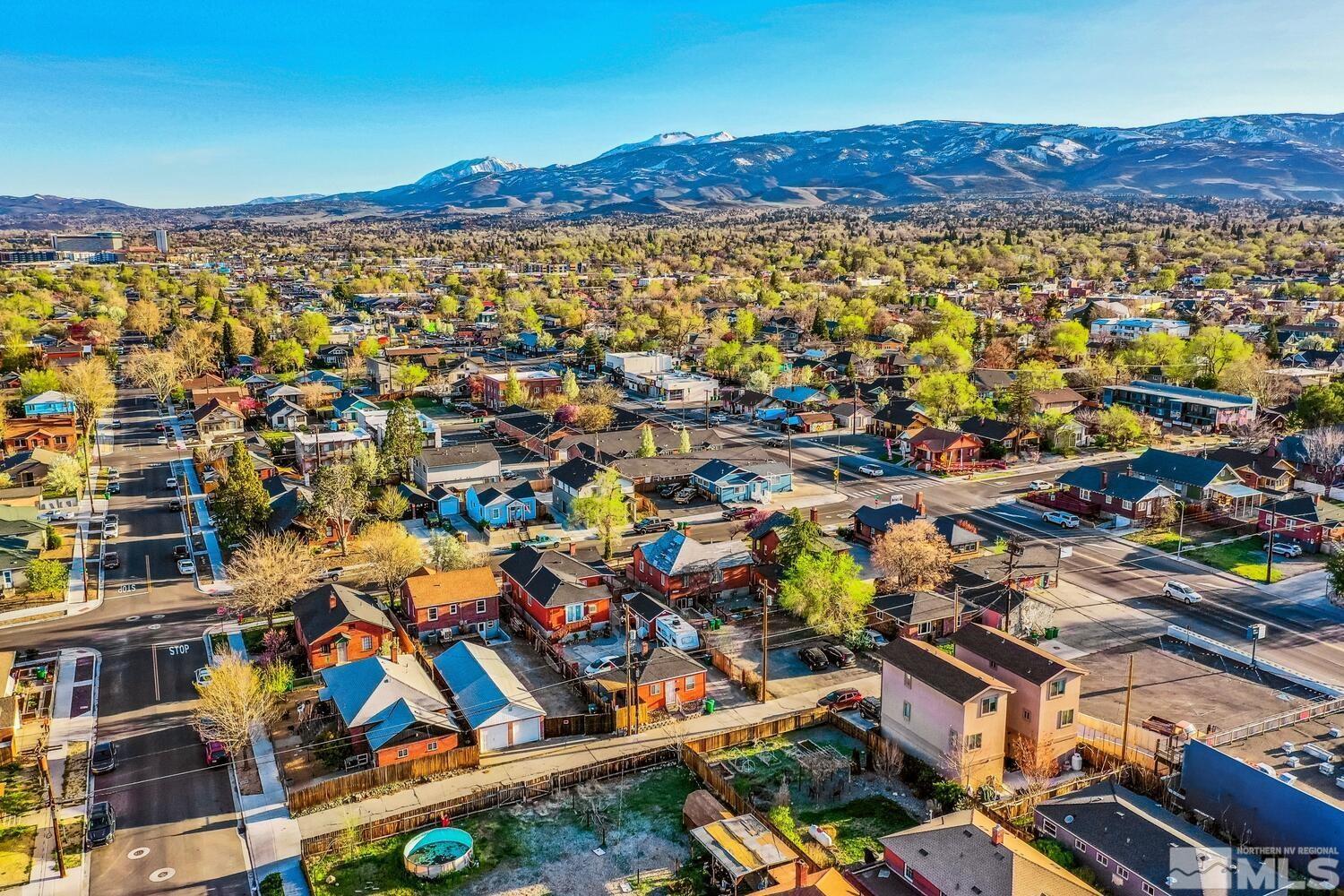 561 Moran Street Reno, NV 89502 - Photo 31 of 40 an aerial view of multiple house