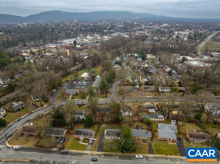 1418 Rugby Avenue Charlottesville, VA 22903 - Photo 45 of 52 Gallery Image 45