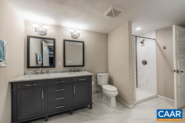 1418 Rugby Avenue Charlottesville, VA 22903 - Photo 6 of 52 Gallery Image 6