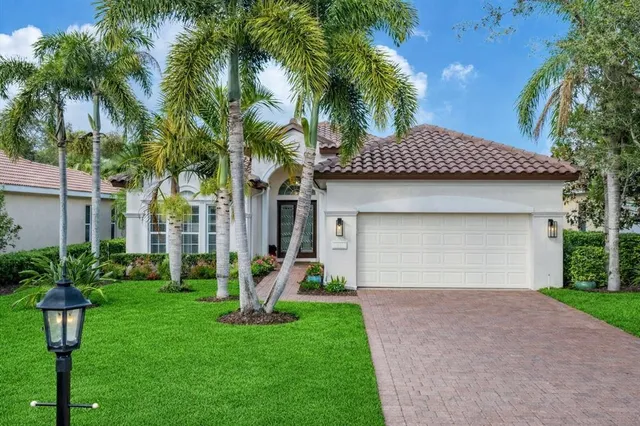 $1,275,000 | 8330 Abingdon Court, University Park, FL 34201