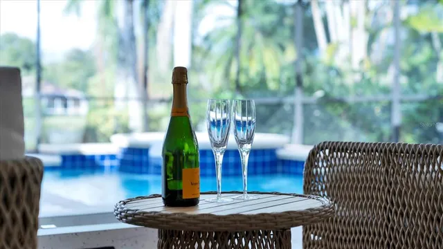 $1,275,000 | 8330 Abingdon Court, University Park, FL 34201