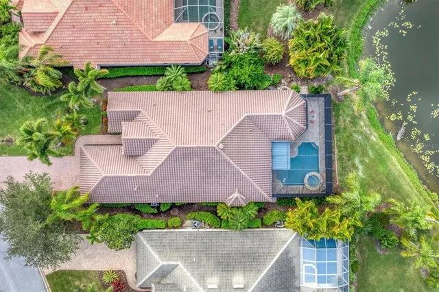 $1,275,000 | 8330 Abingdon Court, University Park, FL 34201