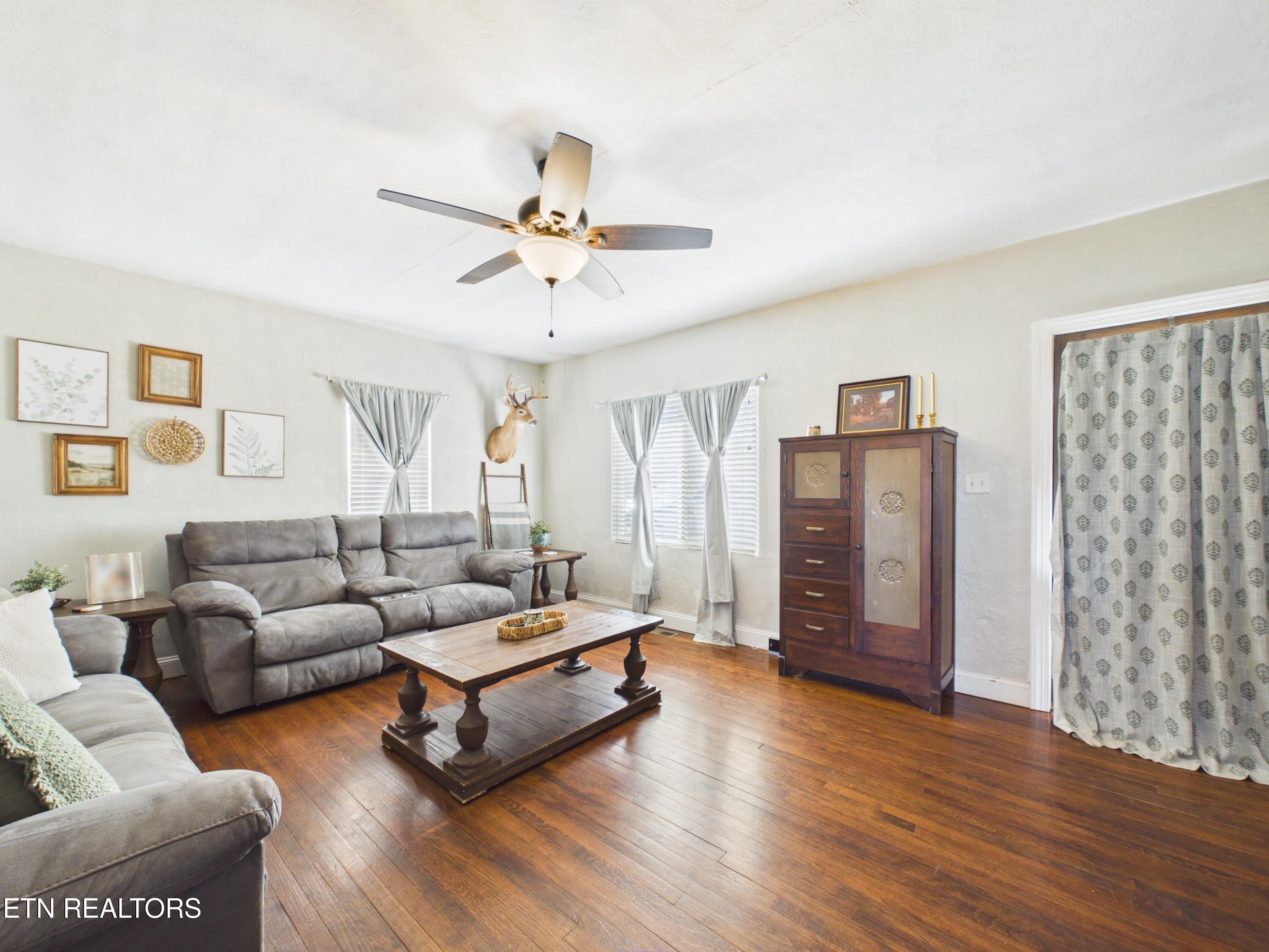 109 Kilgore Street Athens, TN 37303 - Photo 10 of 28 CAM06335G6-PR0009-STILL009