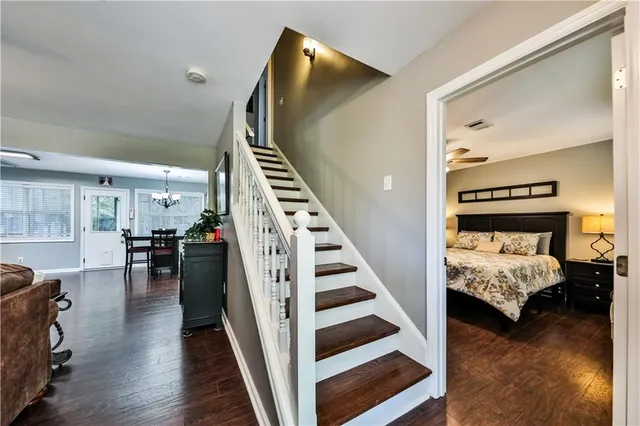 a view of entryway and hall