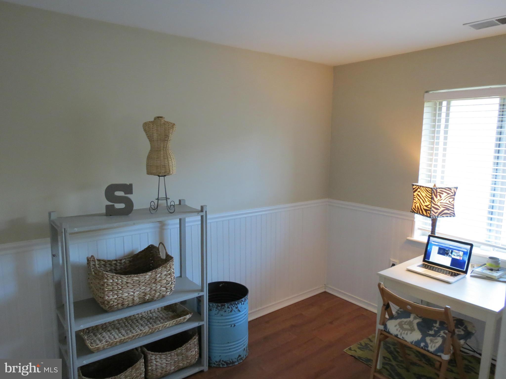 544 South Charles Street, Unit R75 Baltimore, MD 21230 - Photo 15 of 18 Guest Bedroom
