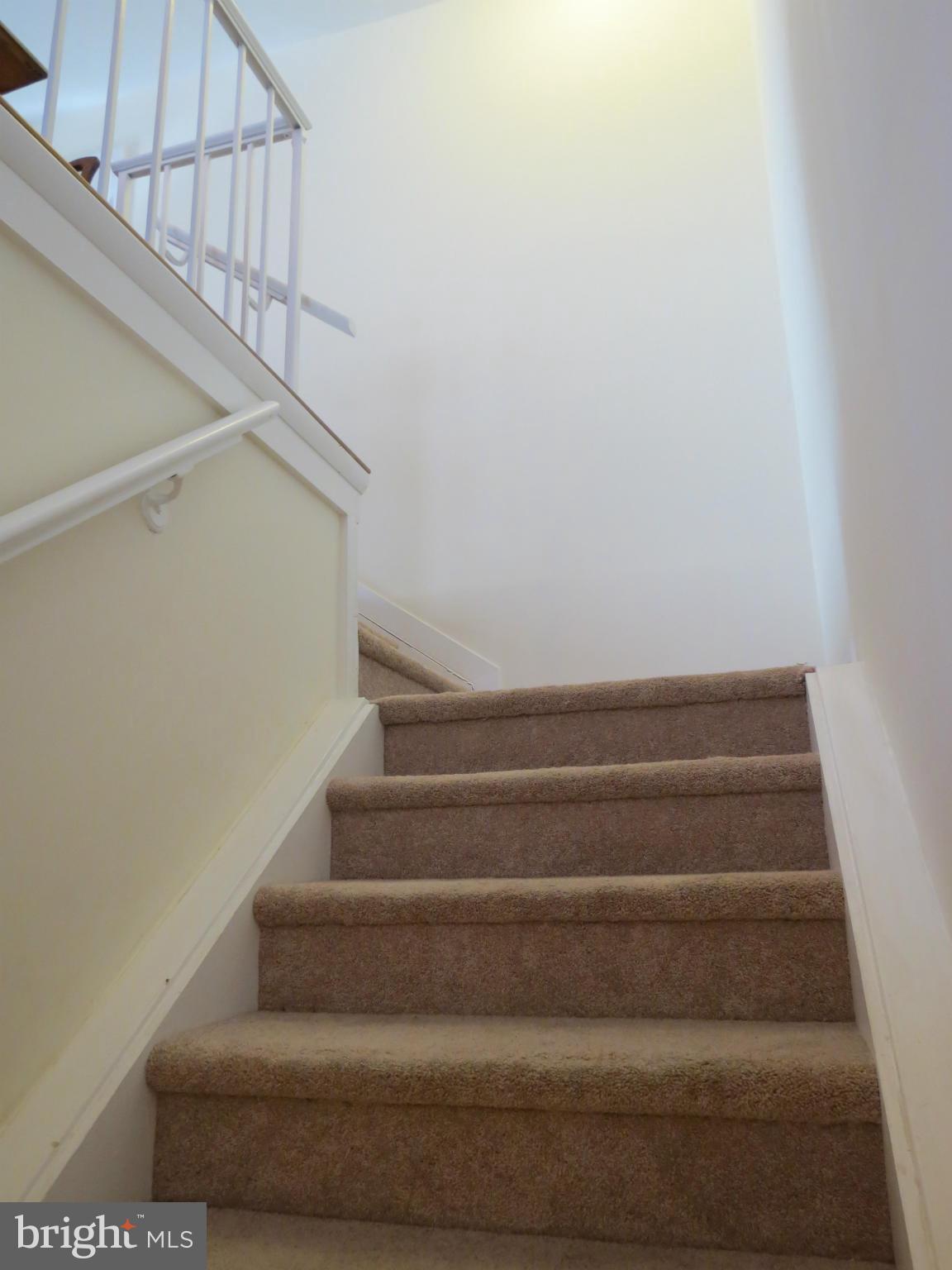 544 South Charles Street, Unit R75 Baltimore, MD 21230 - Photo 10 of 18 Stairs