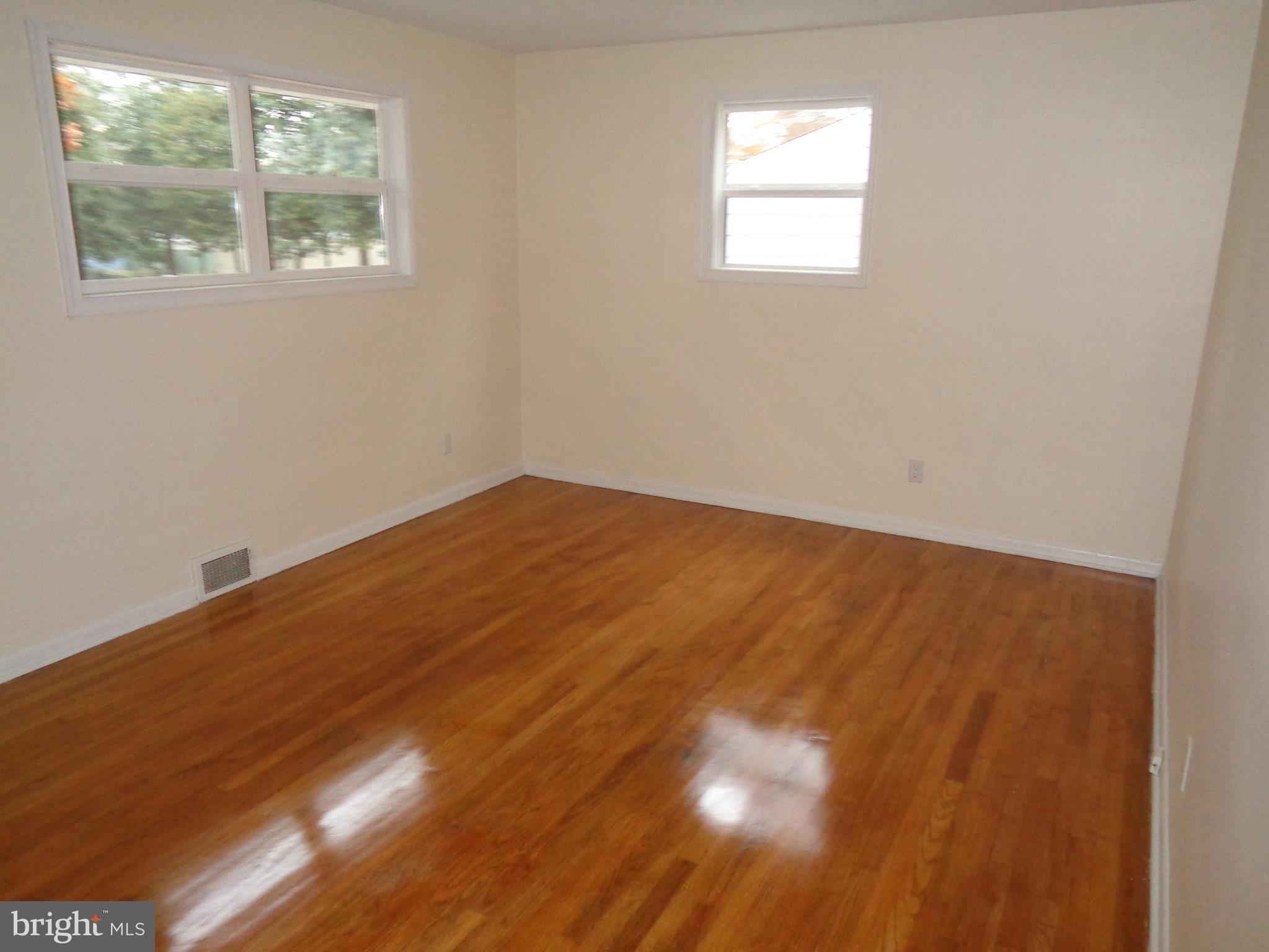 12 Whitman Road Hamilton, NJ 08619 - Photo 8 of 21 Master Bedroom