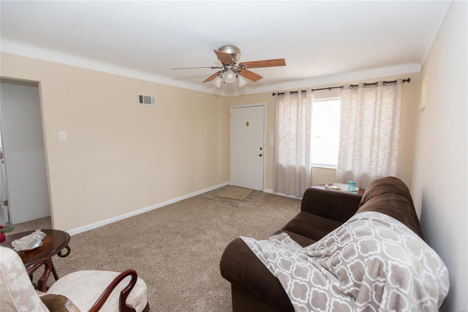 5128 Weber Road St. Louis, MO 63123 - Photo 5 of 26 Gallery Image 5