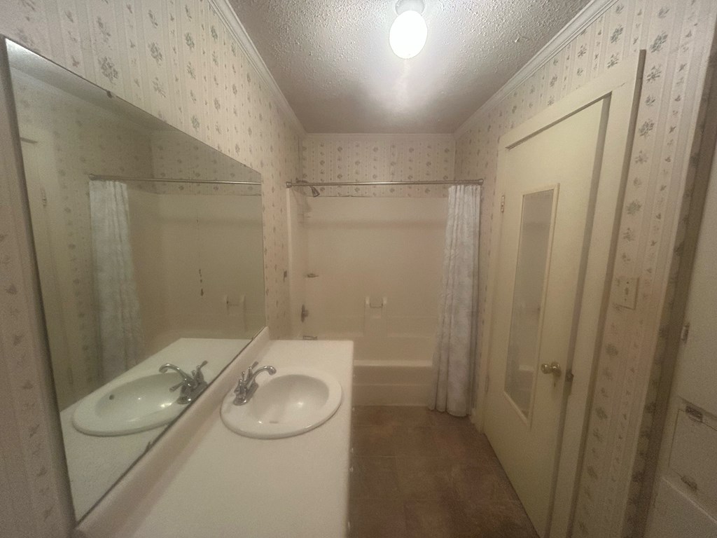2016 Iris Road Dothan, AL 36301 - Photo 31 of 42