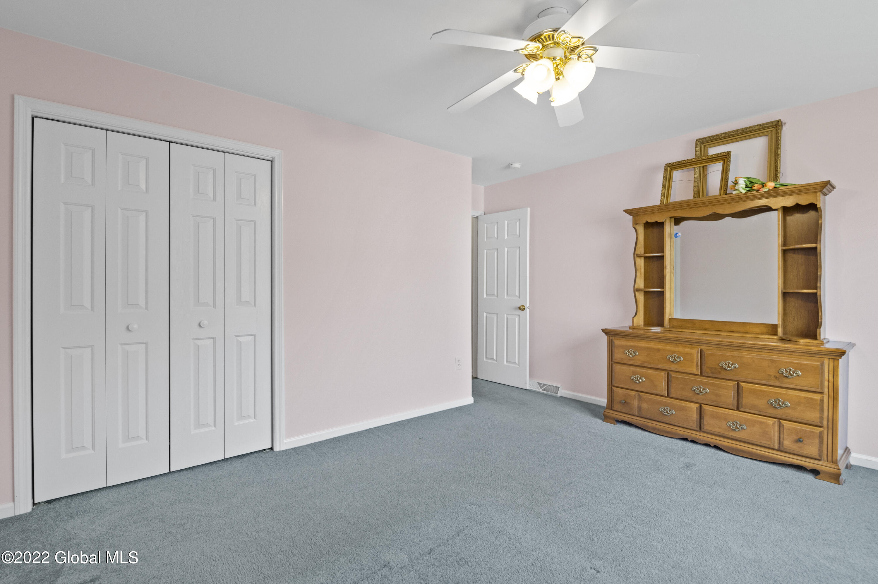 156 Hasgate Drive Bethlehem, NY 12054 - Photo 16 of 26 MHF_1608