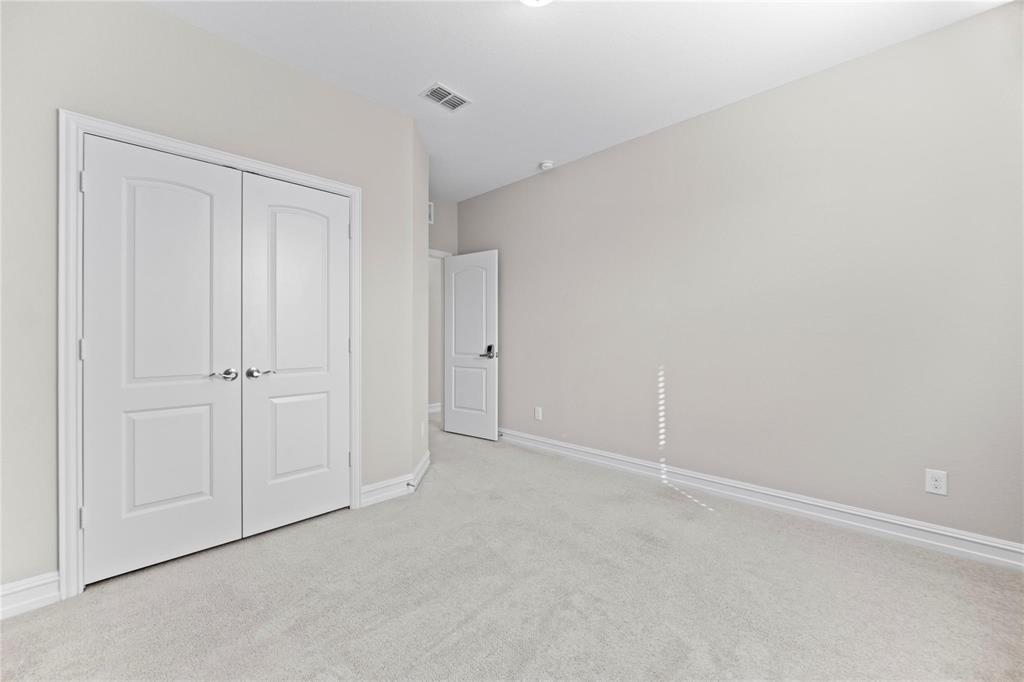 405 Pasco Road Garland, TX 75044 - Photo 4 of 11