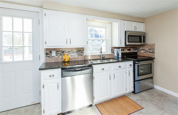 80 Carew Terrace Springfield, MA 01104 - Photo 16 of 29 Gallery Image 16