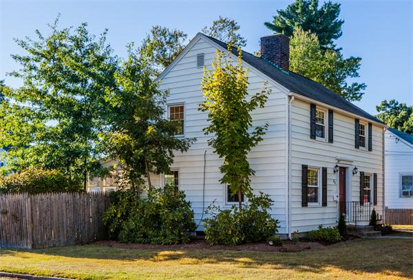 80 Carew Terrace Springfield, MA 01104 - Photo 2 of 29 Gallery Image 2