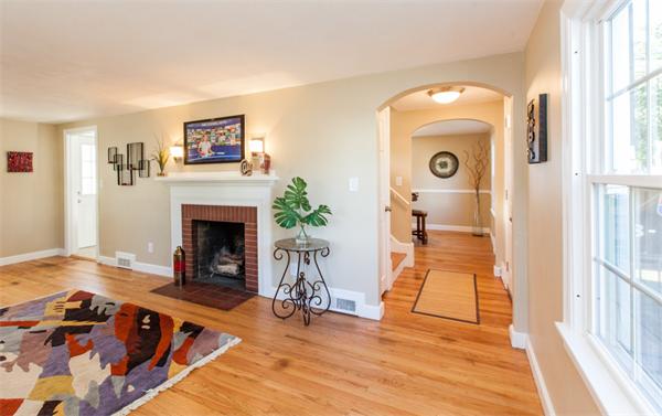 80 Carew Terrace Springfield, MA 01104 - Photo 7 of 29 Gallery Image 7