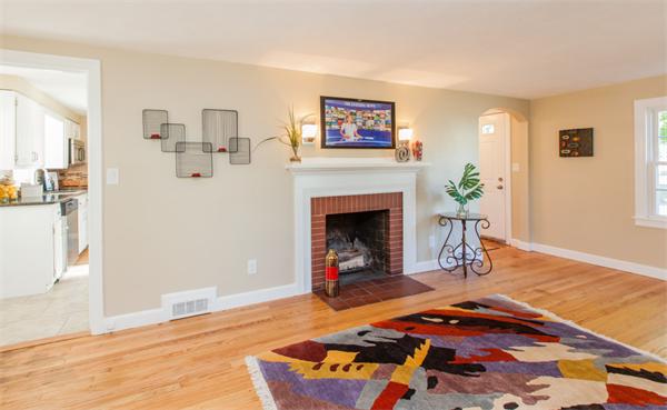 80 Carew Terrace Springfield, MA 01104 - Photo 9 of 29 Gallery Image 9