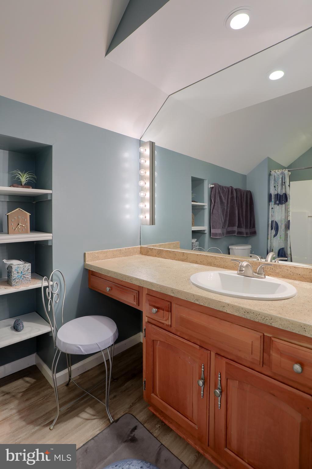 994 Mill Mar Road Lancaster, PA 17601 - Photo 25 of 48 Master Bathroom