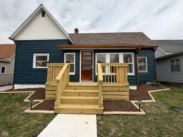 $239,900 | 10 West Washington Street, Roachdale, IN 46172