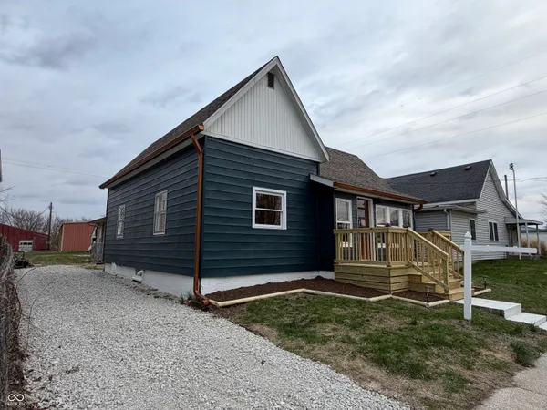 $239,900 | 10 West Washington Street, Roachdale, IN 46172