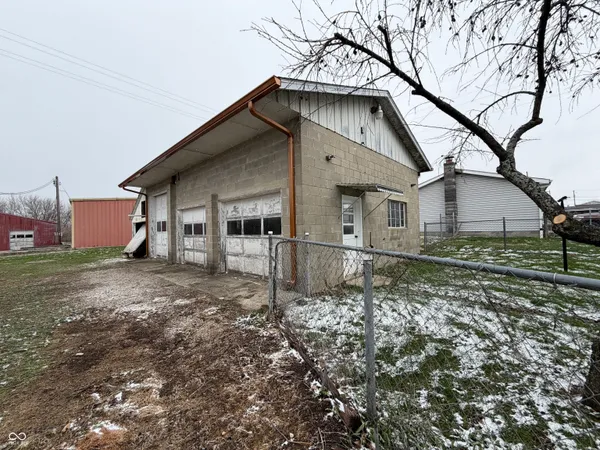 $239,900 | 10 West Washington Street, Roachdale, IN 46172