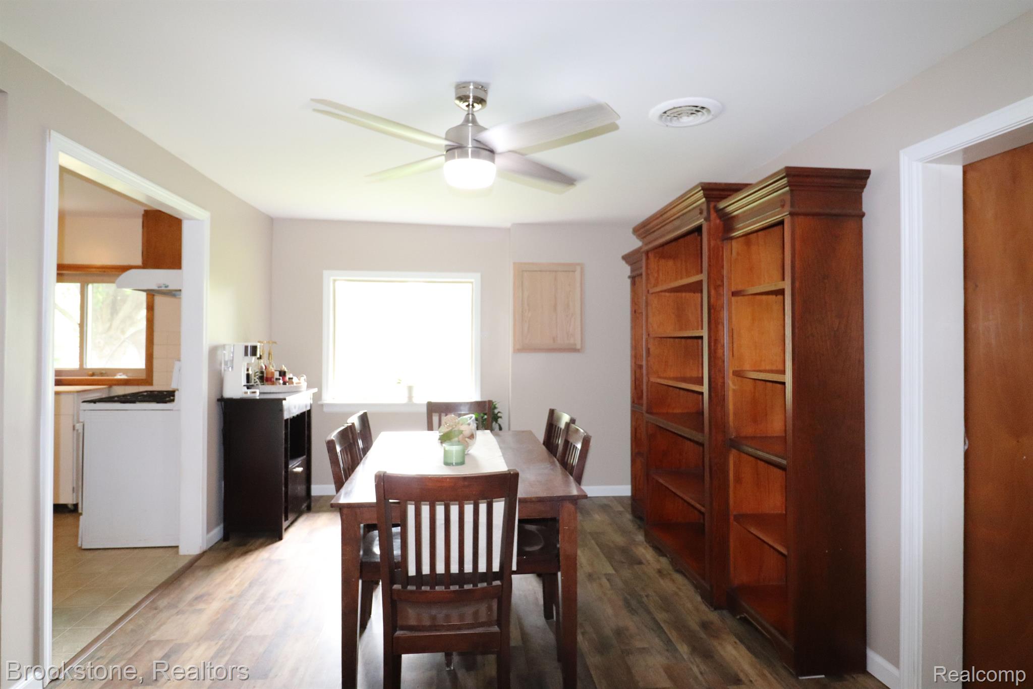 7460 Textile Road Ypsilanti, MI 48197 - Photo 21 of 36 dining room pic1