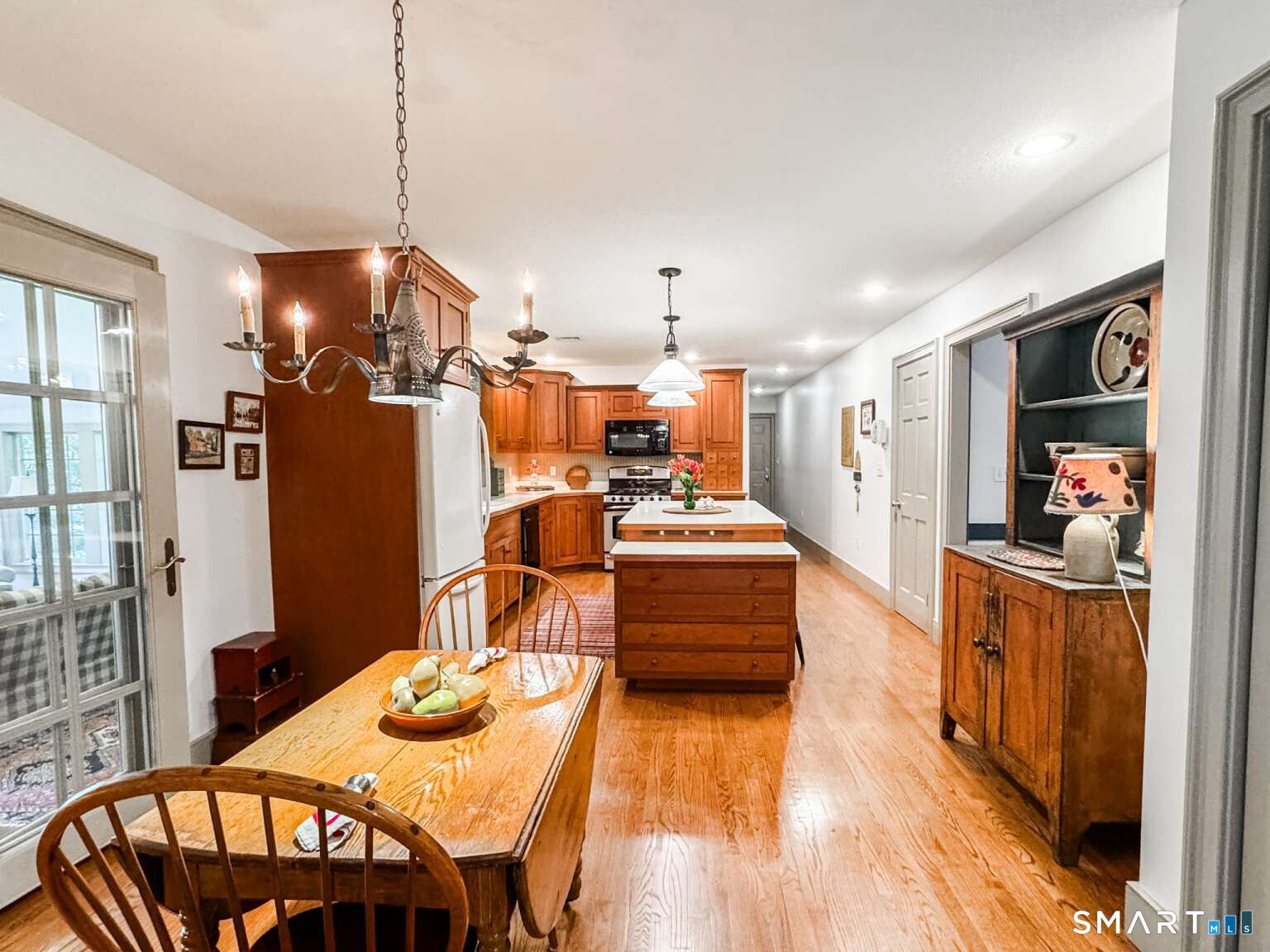 276 Stratton Brook Road Simsbury, CT 06092 - Photo 14 of 40