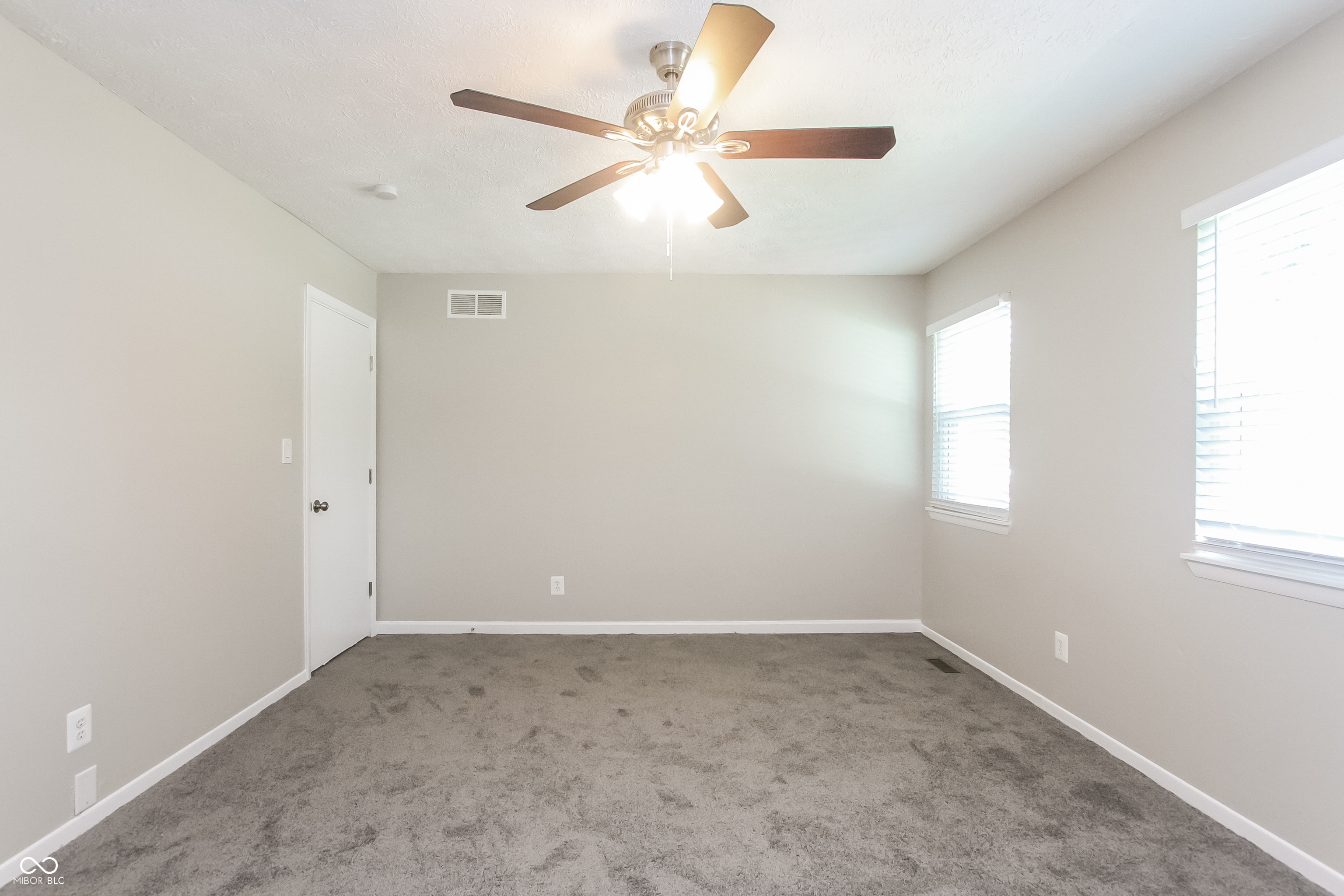 6820 Inverness Way Indianapolis, IN 46237 - Photo 12 of 15