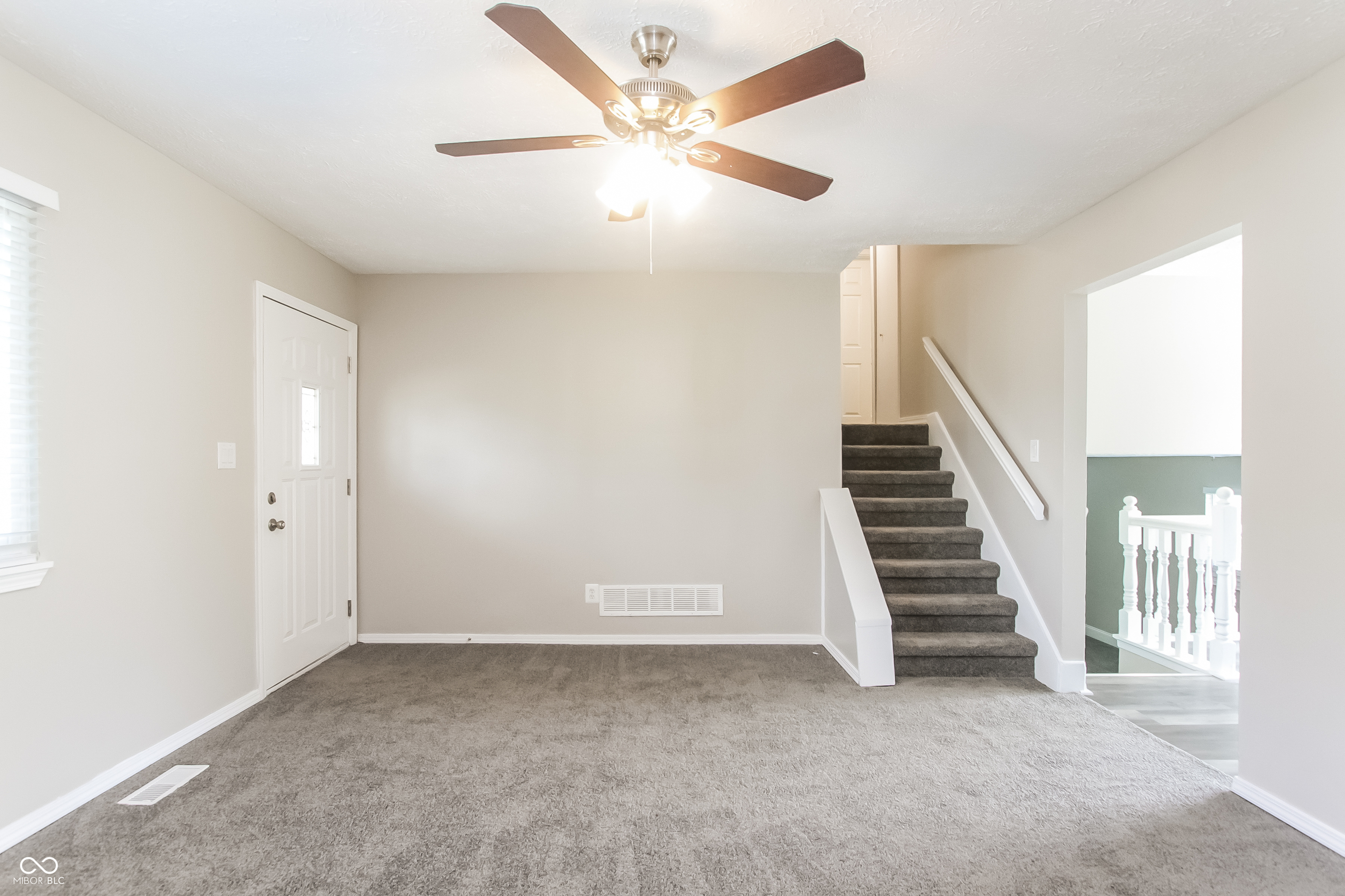 6820 Inverness Way Indianapolis, IN 46237 - Photo 4 of 15