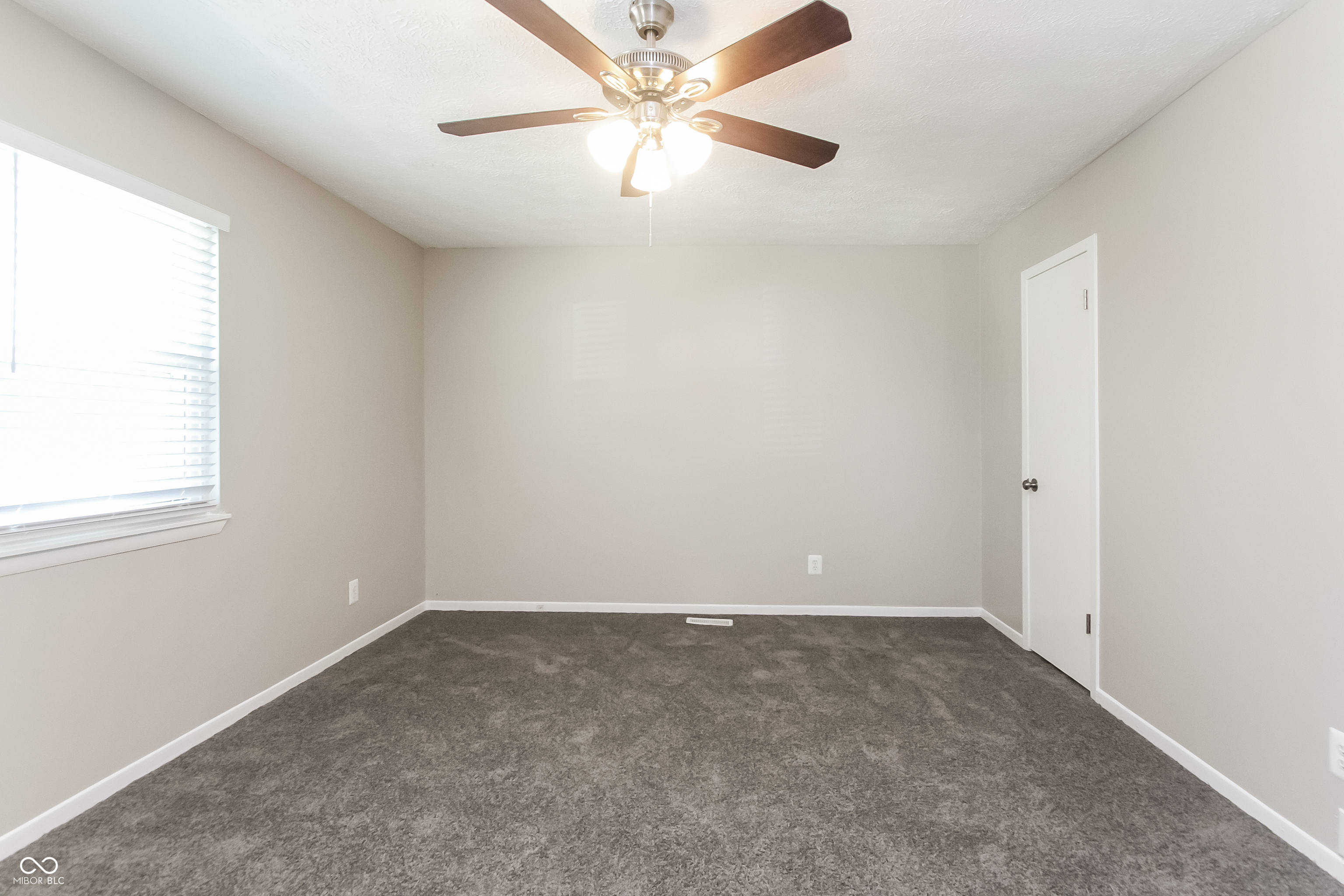 6820 Inverness Way Indianapolis, IN 46237 - Photo 8 of 15