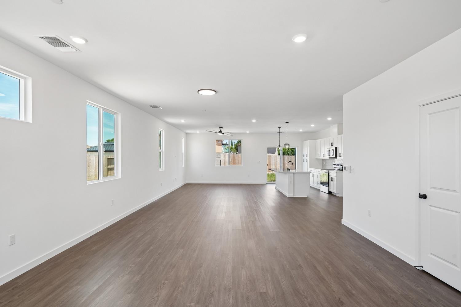1633 Hansen Ranch Road Olivehurst, CA 95961 - Photo 9 of 42