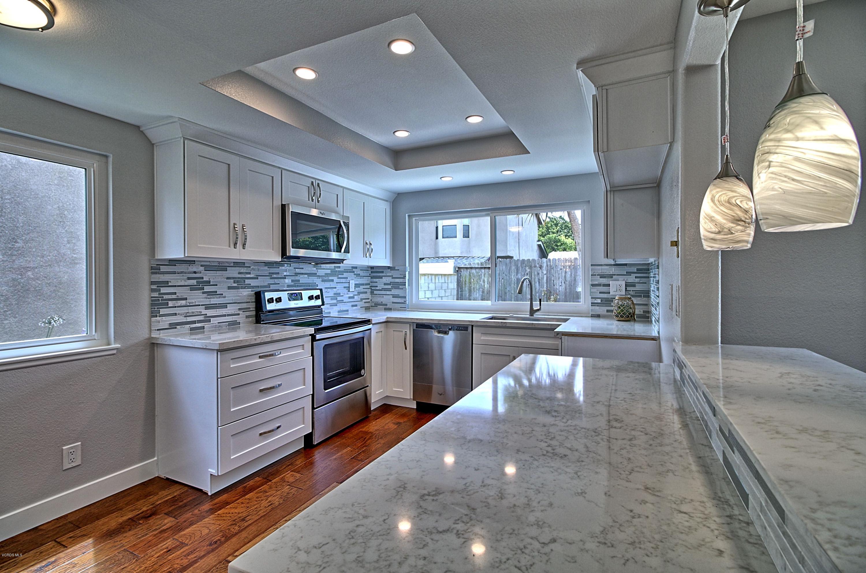 2420 El Portal Way Oxnard, CA 93035 - Photo 7 of 29 0033_IMG_0100_1_2
