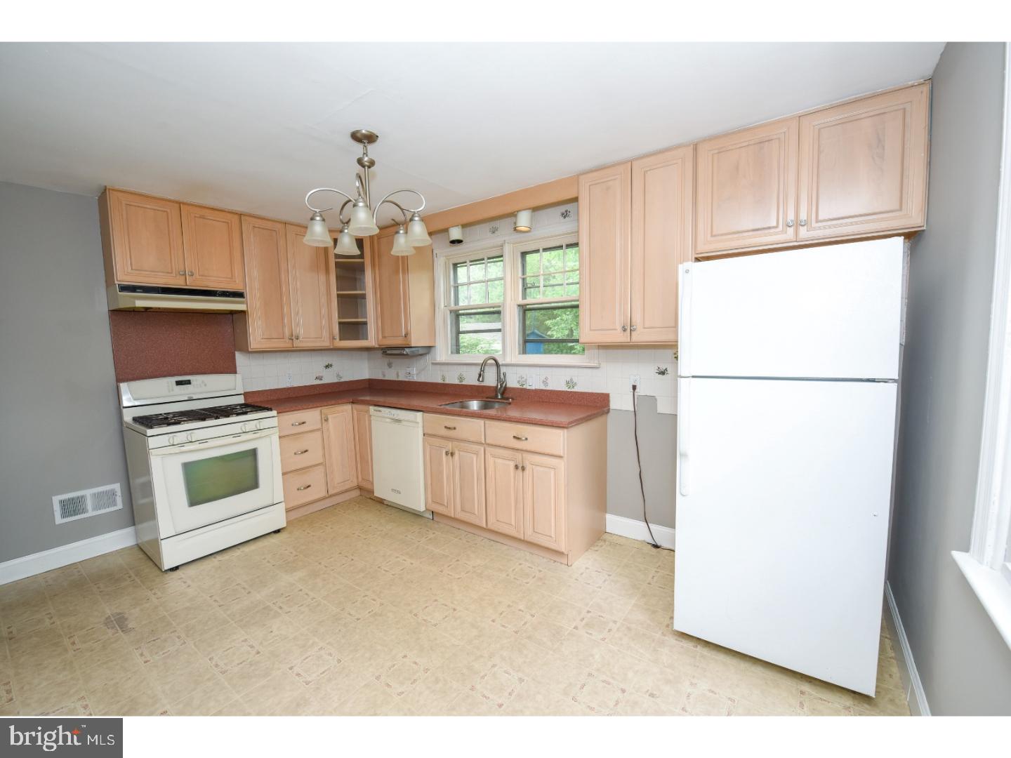 3 Caldwell Road Cherry Hill, NJ 08034 - Photo 14 of 24