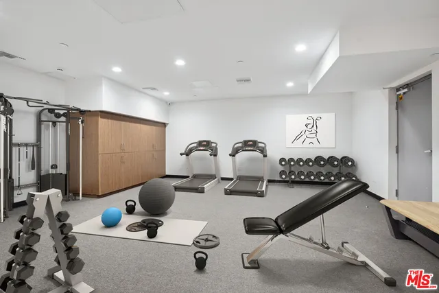 $1,199,000 | 1746 Garfield Place, Unit 203, Los Angeles, CA 90028