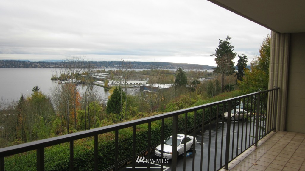 8003 Sand Point Way Northeast, Unit A34 Seattle, WA 98115 - Photo 5 of 15