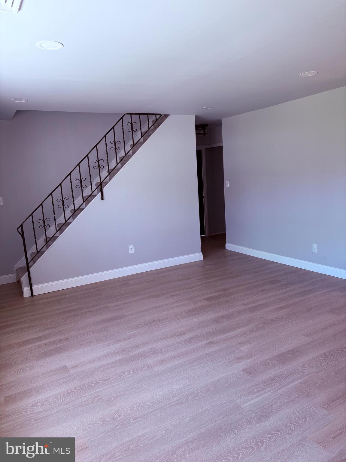 20 Miniature Lane Willingboro, NJ 08046 - Photo 8 of 29 Living room
