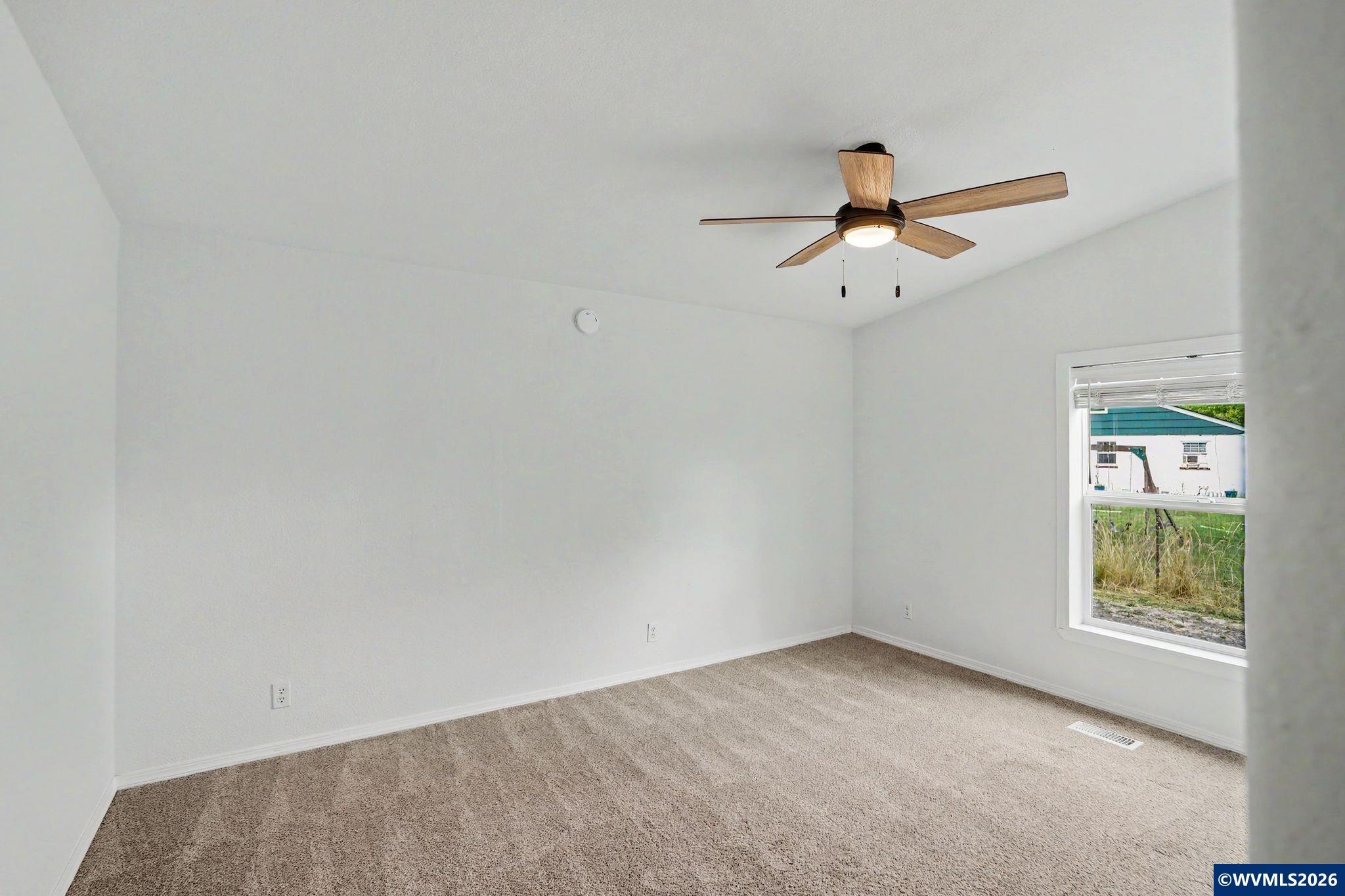 2255 Fuller Lane Lebanon, OR 97355 - Photo 21 of 36